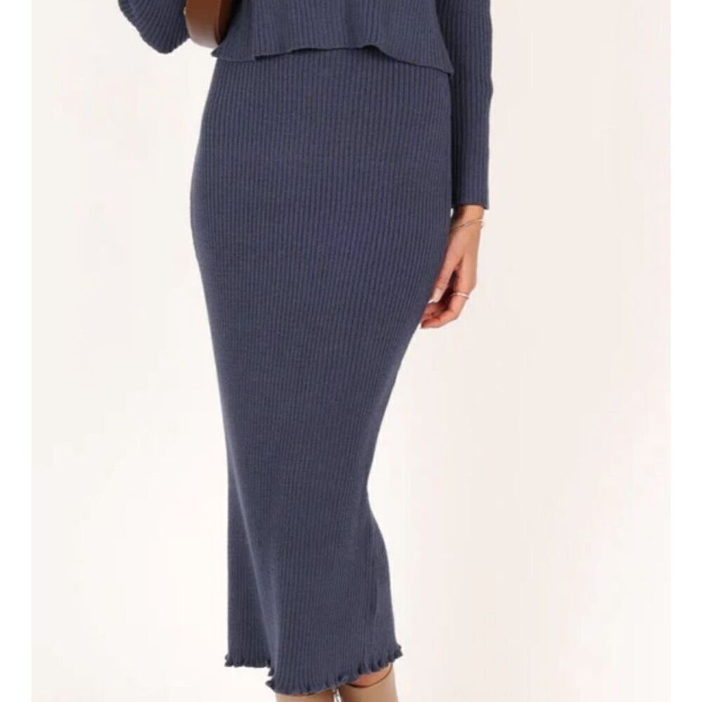 Petal & Pup PAYTON KNITTED MIDI Sweater Skirt Navy Size Medium Nwot